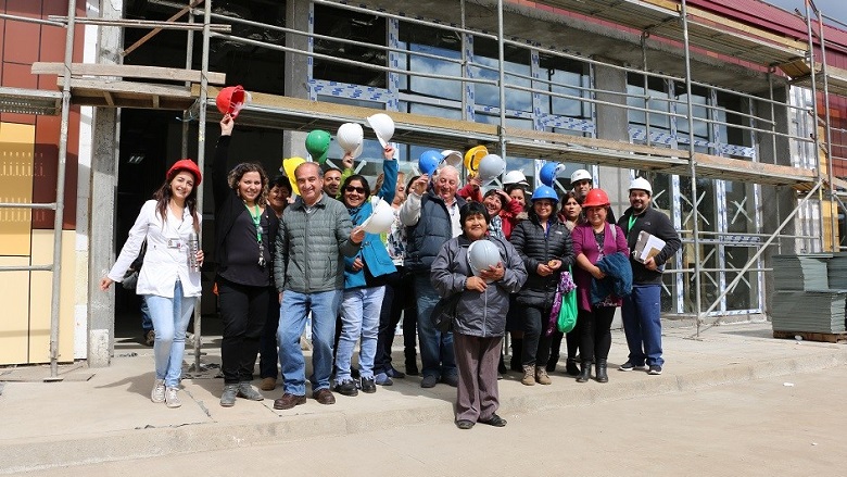 Usuarios del Cesfam Malalhue constataron avance de un 75 % del nuevo edificio