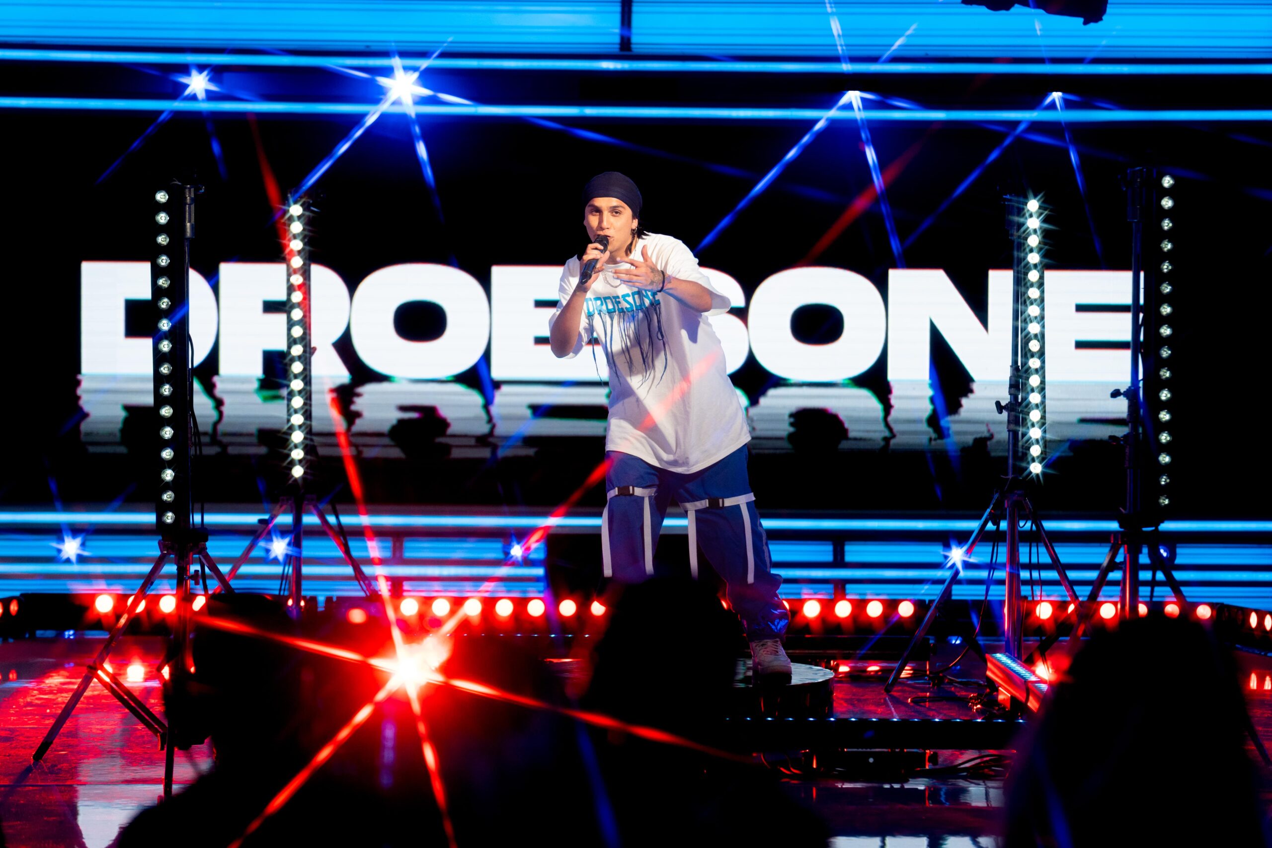 Droesone estrena “Tiempos Perfectos” canción ganadora del concurso de talentos “Casa Beat”