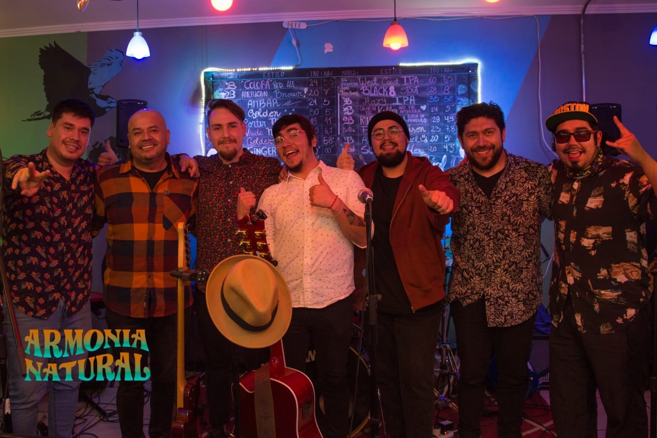 Armonía natural celebra un año de trayectoria con gran show en vivo