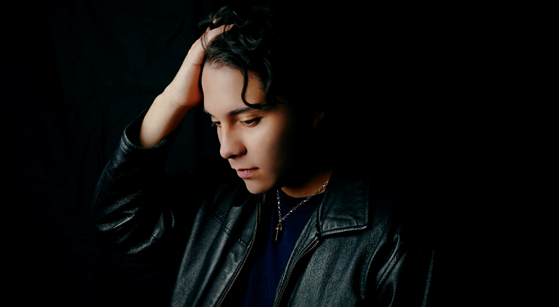 OLIVER, EL INTÉRPRETE NACIONAL , PRESENTA SU TERCER SINGLE: TODO MI AMOR