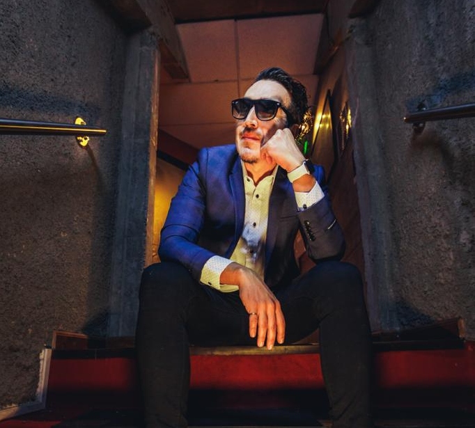 Hombre Solitario publica su primer single “La esencia de mi ser”