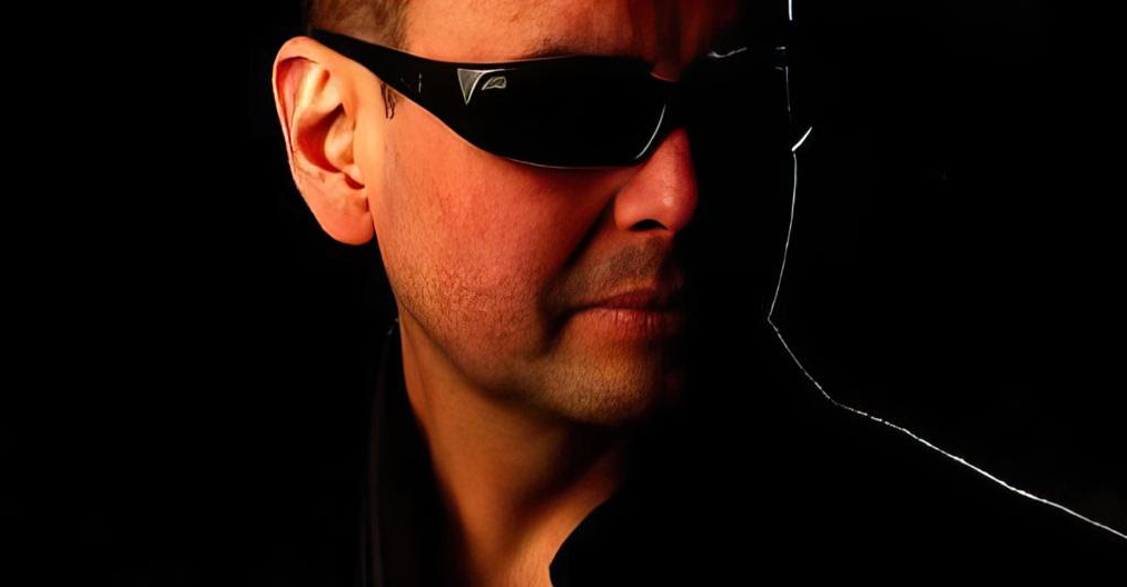 JUAN ANTONIO LABRA LANZA UNA NUEVA PRODUCCIÓN MUSICAL, ANHELOS.