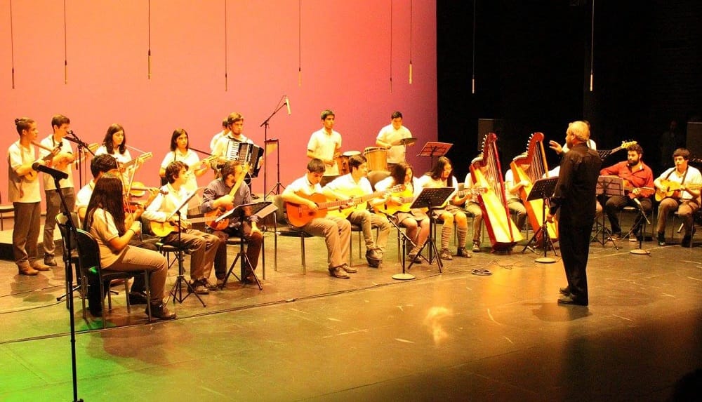 Orquesta de Instrumentos latinoamericanos del Liceo Camilo Henríquez González de Lanco participará del XV Encuentro Juvenil de las Artes