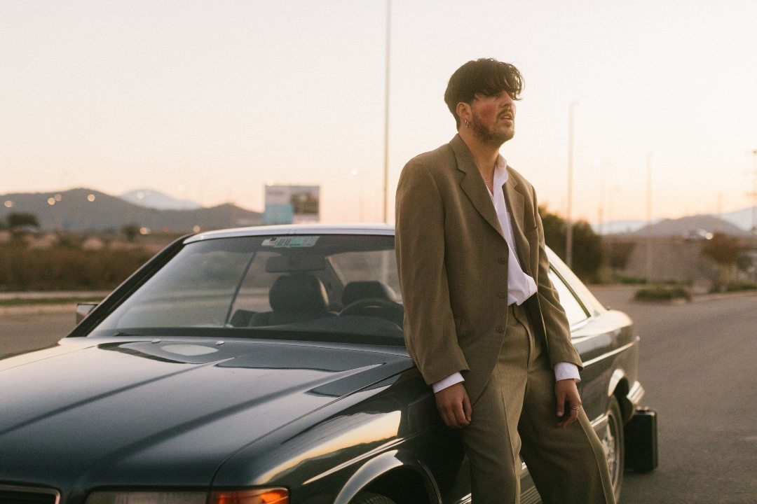 Amores Inolvidables: CJ Avendaño desvela el videoclip de “Ya No Quere”