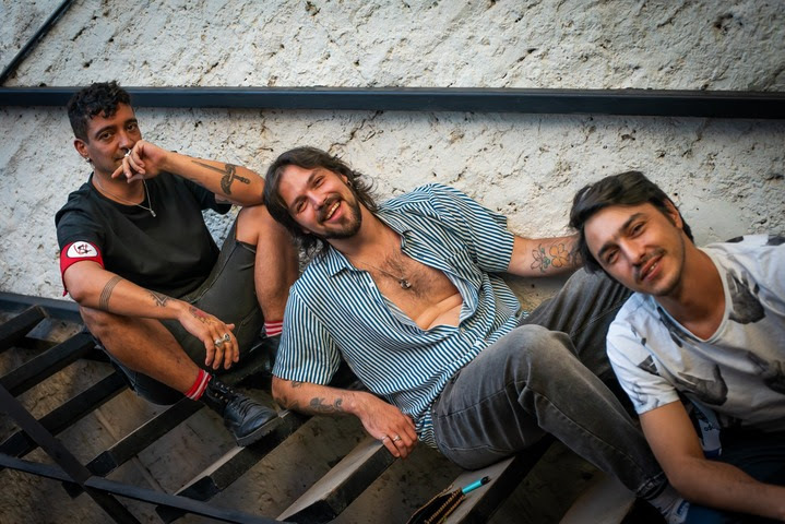 Plumas se une a Muerdo para hablar del amor épico en “Cielo”