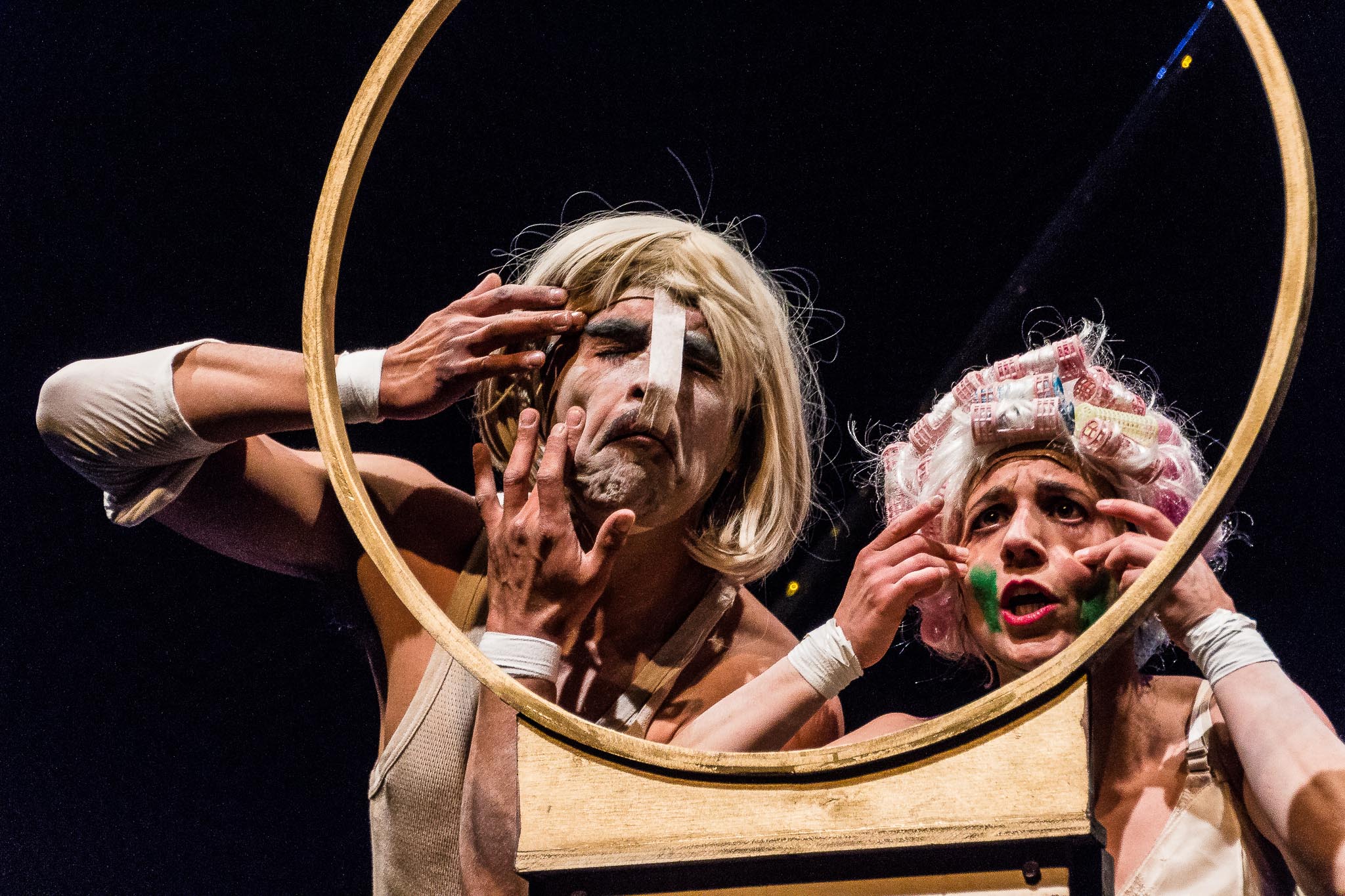 “El esplendor de la fealdad”, vuela al sur con Circo Cabriola