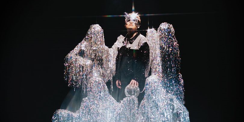 El inicio de una nueva etapa artística: REVEGIAN estrena “Junto a ti”