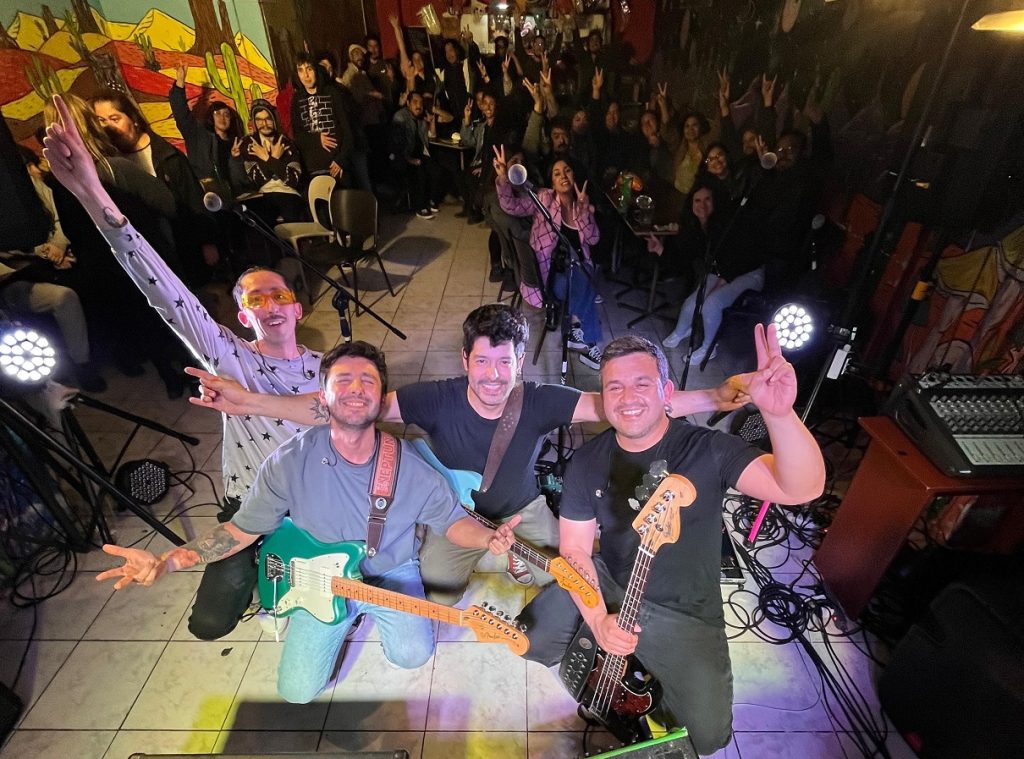 Neptuno cierra gira nacional con fechas en el sur mientras graban su tercer disco
