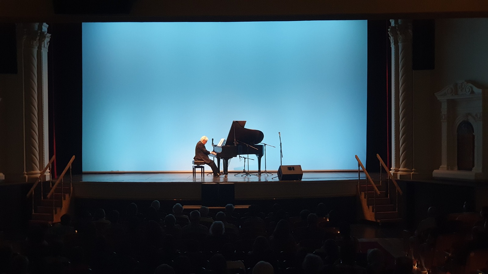 Música de películas: Roberto Bravo interpretará clásicos del séptimo arte
