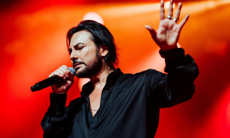 Beto Cuevas Acústico