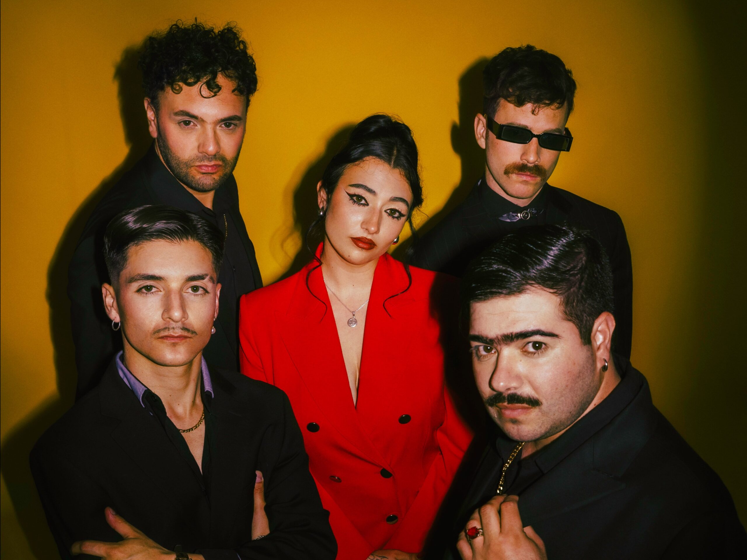 Con cinco destinos: ¡Catalina y Las Bordonas de Oro se alistan para sus “Noches de Boleros” en el sur de Chile!