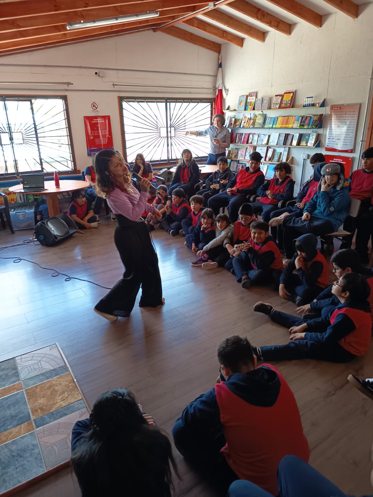 Conciertos Pedagógicos en Lanco sorprenden a comunidades educativas con innovador formato artístico.